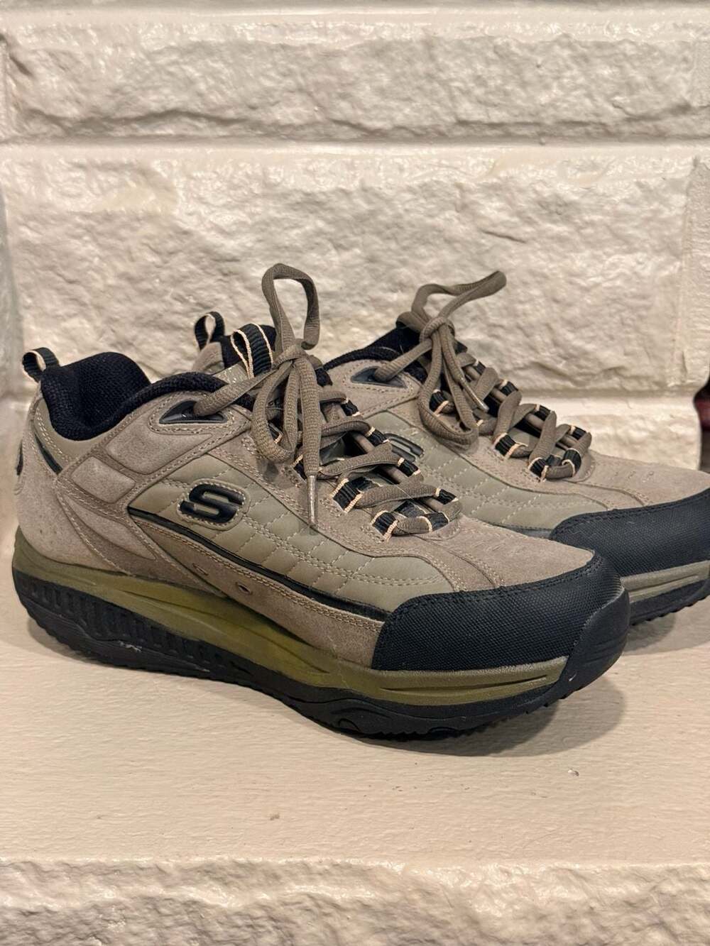 Skechers Shape-Ups SN 52000 Women's Size 9 Olive Green Toning Sneakers